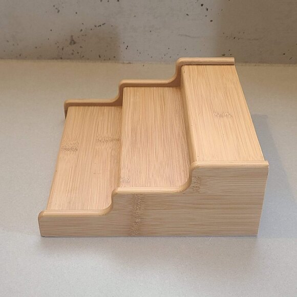 Small Portable Shelf Unit - Picture 2 of 5